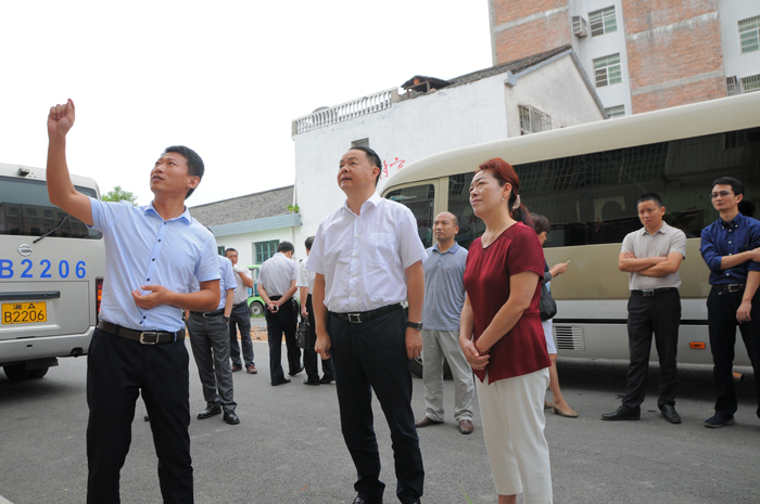 省财政厅来我市平江县考察调研扶贫攻坚及美丽乡村建设工作