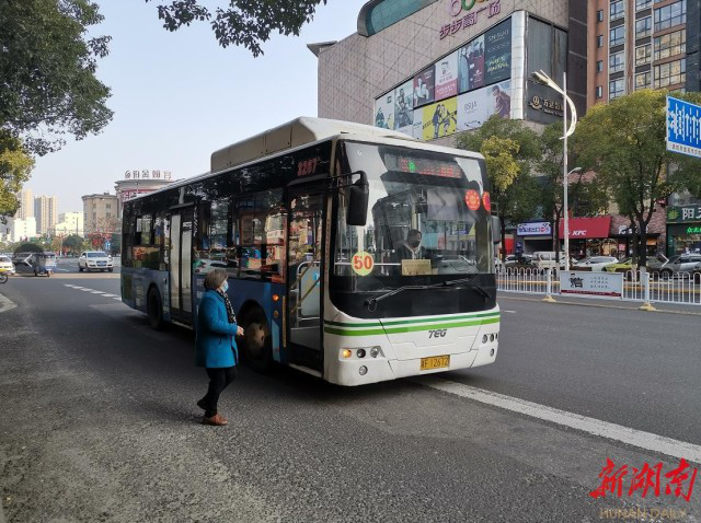 逆风而行只为送你回家记战疫一线的岳阳公交人