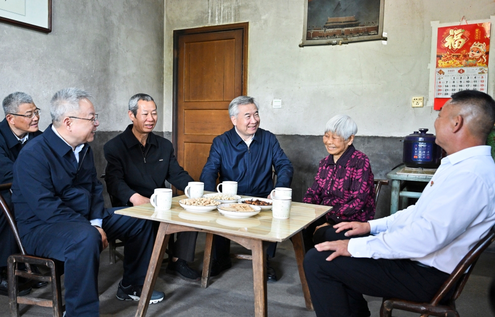 李希在湖南调研时强调 认真贯彻落实中央纪委四次全会精神 扎实开展深入贯彻中央八项规定精神学习教育