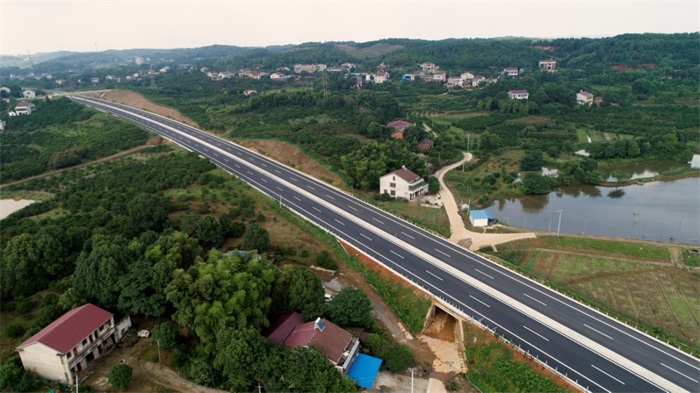 助力环洞庭湖经济圈建设!岳阳路桥参建的这条高速年底将全线通车