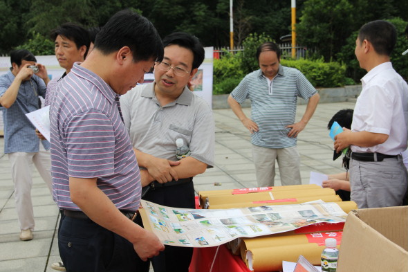 平江县副县长欧阳晓耀图片