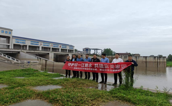 ​守护好一江碧水，共建富美家园  ——华容县与君山区并肩作战：共保华容河六门闸水质