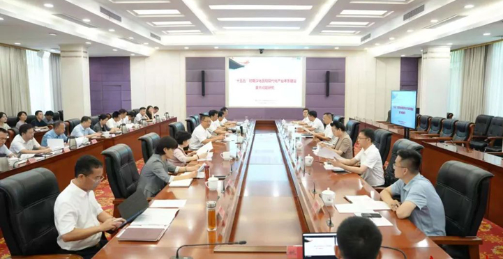 л����ר����ȡ��ʮ���塱�ִ�����ҵ��ϵ�����о�����㱨