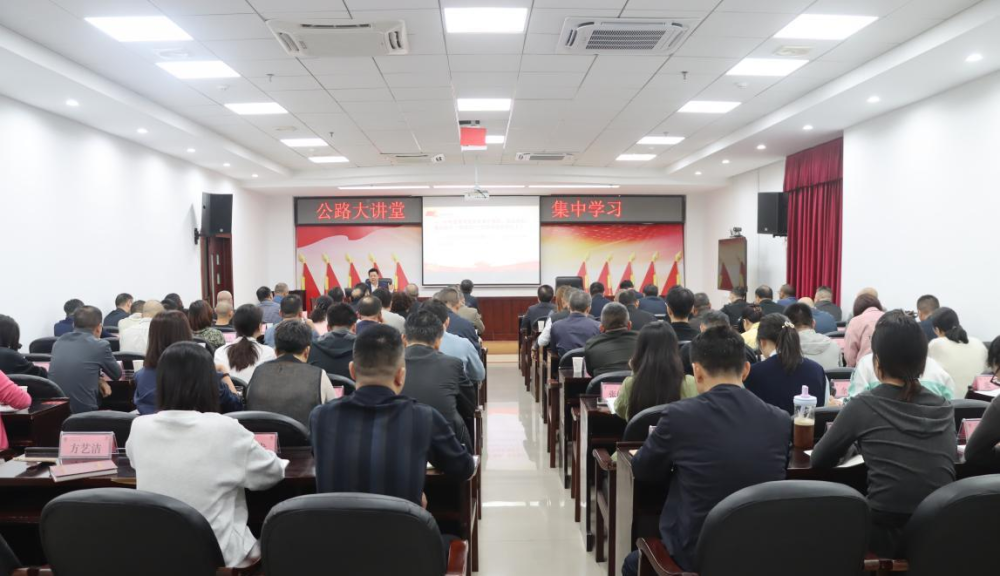 ѧϰ�л����㴫ͳ�Ļ����ƶ�������·��ҵȫ�淢չ