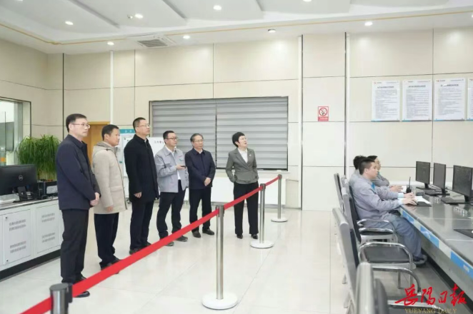 л�����������е��о�����ᷢչ���