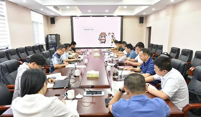 南湖新区召开中华大熊猫苑科教馆装修方案汇报会