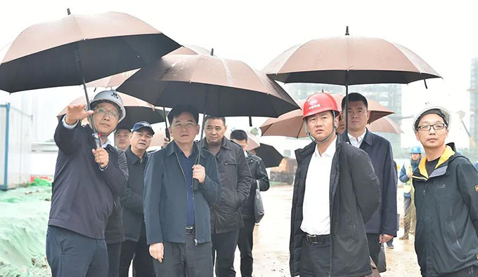 李运帷潘宏军率队调研海伦堡城市综合体项目