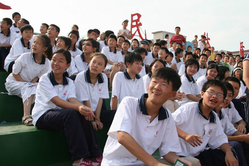 岳阳市第八中学举行中学生运动会