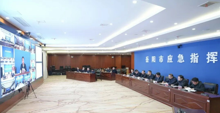 л��������Ӧ�����������������ٿ�ȫ�е�����ѩ�����ֺ�����Ӧ�Ե��Ȼ���