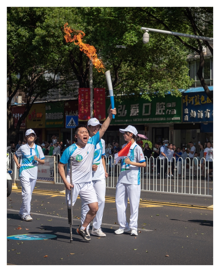 湖南省第十四届运动会第十一届残疾人运动会火炬传递圆满完成