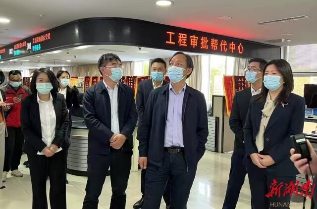 ���񹫿�ʵ��ʵ������Ⱥ�ڰ��½��롰����ʱ����