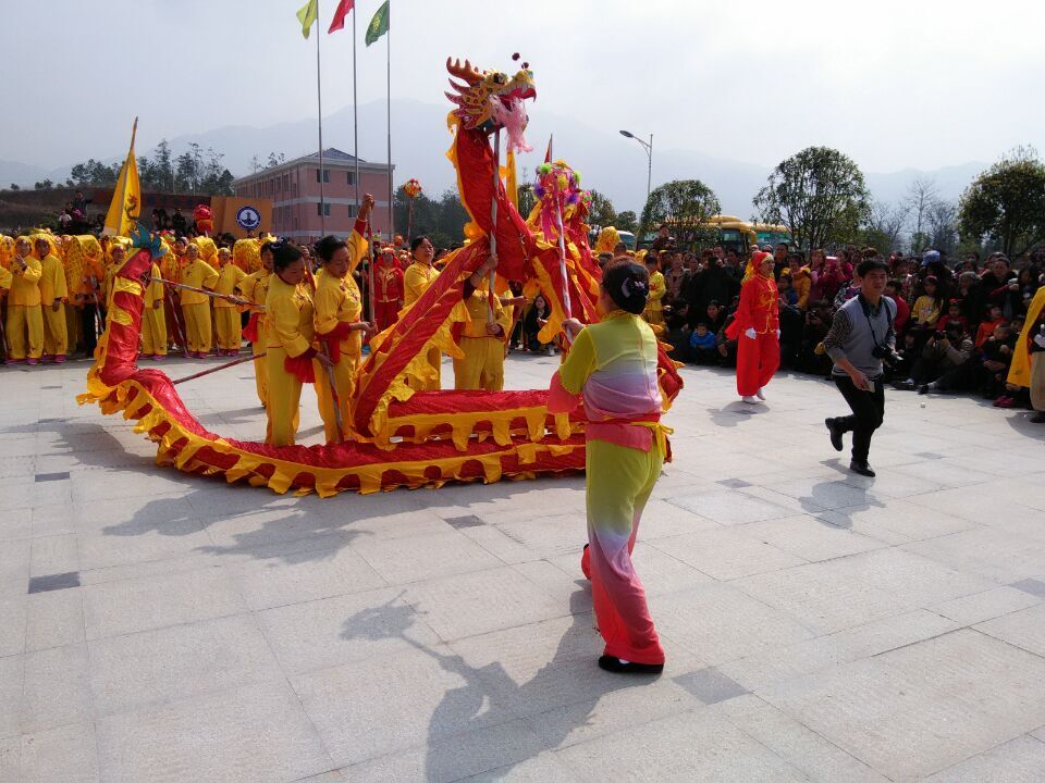 首页 巾帼风采 3月21日,农历二月初二,是中国城乡的传统节日龙头节