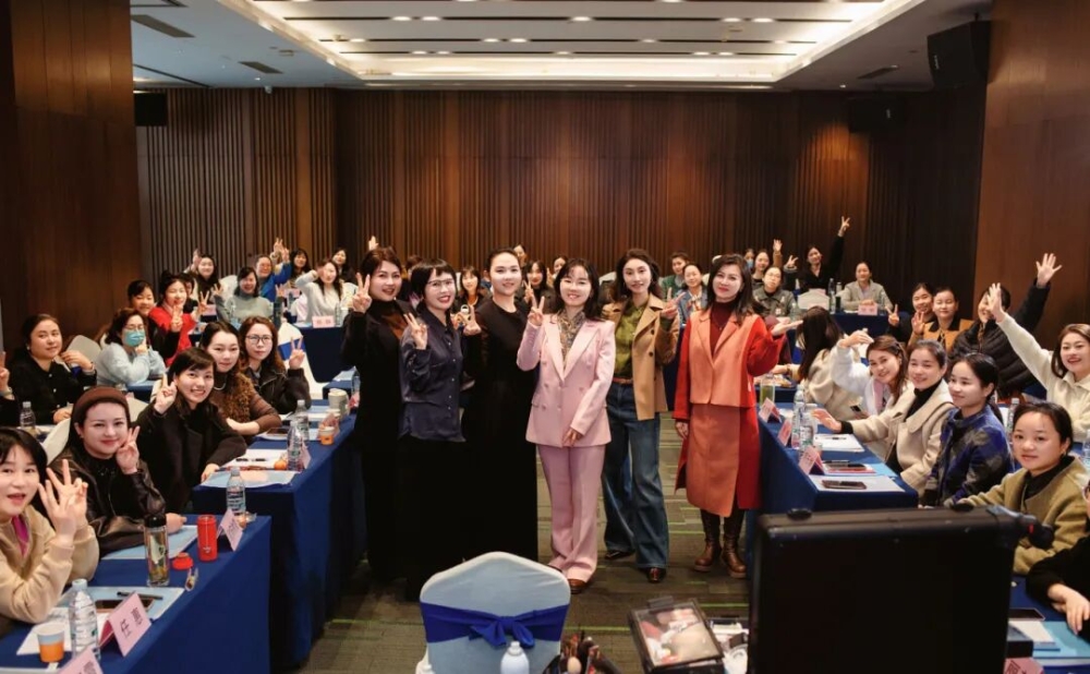 ���ۡ��������� �����¶��� | ȫ�й���Ů���ɲ��ۺ�����������Բ����Ļ